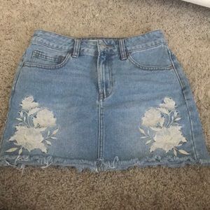 Pacsun embroidered denim skirt